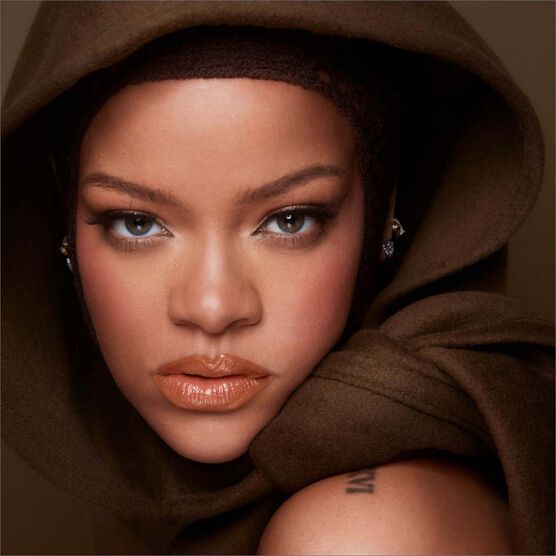 GLOSS BOMB GLOSS EM BAST�O 'FENTY GLOW